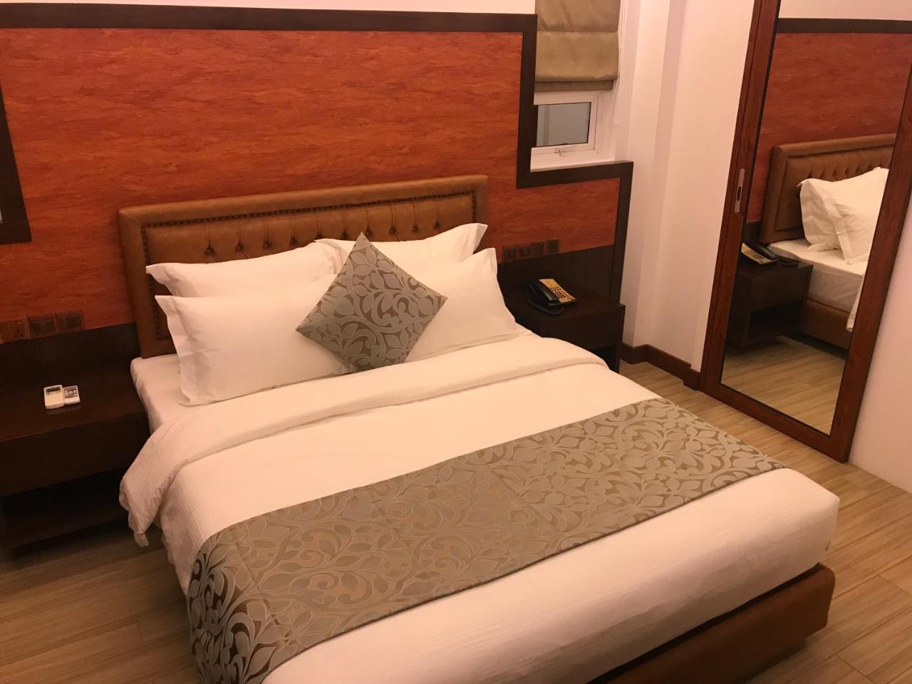 Osmium Hotel Hulhumale Kültér fotó